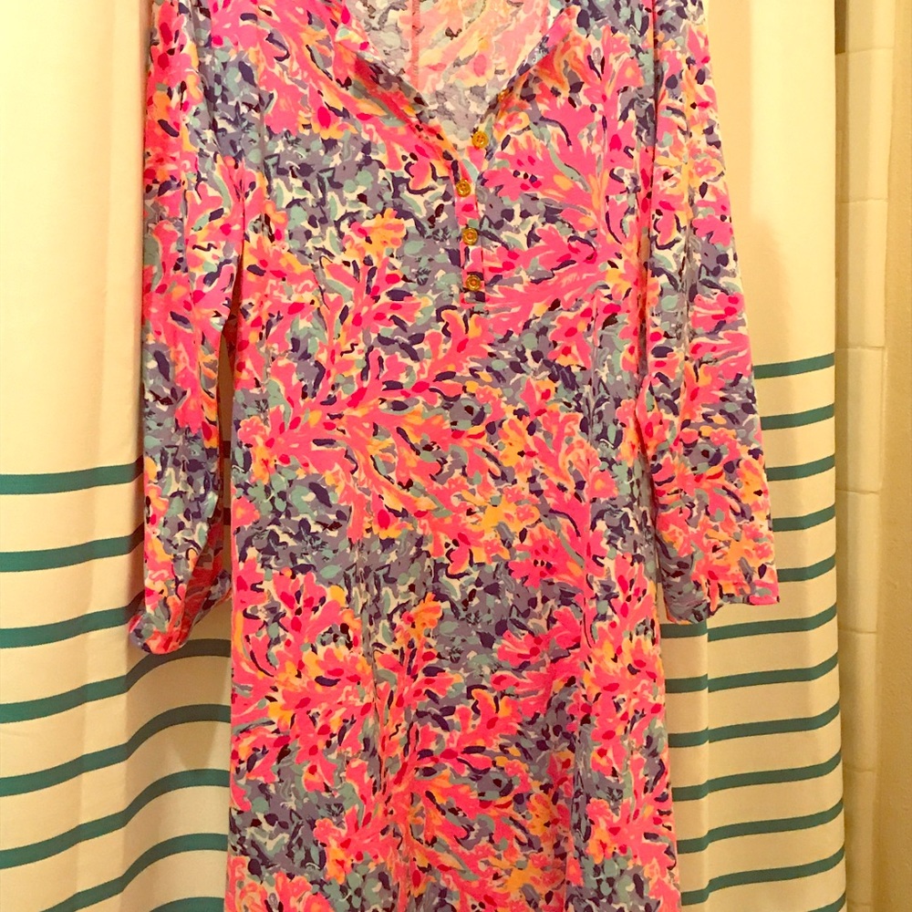 Lilly Pulitzer V neck dress- Lg- Like new